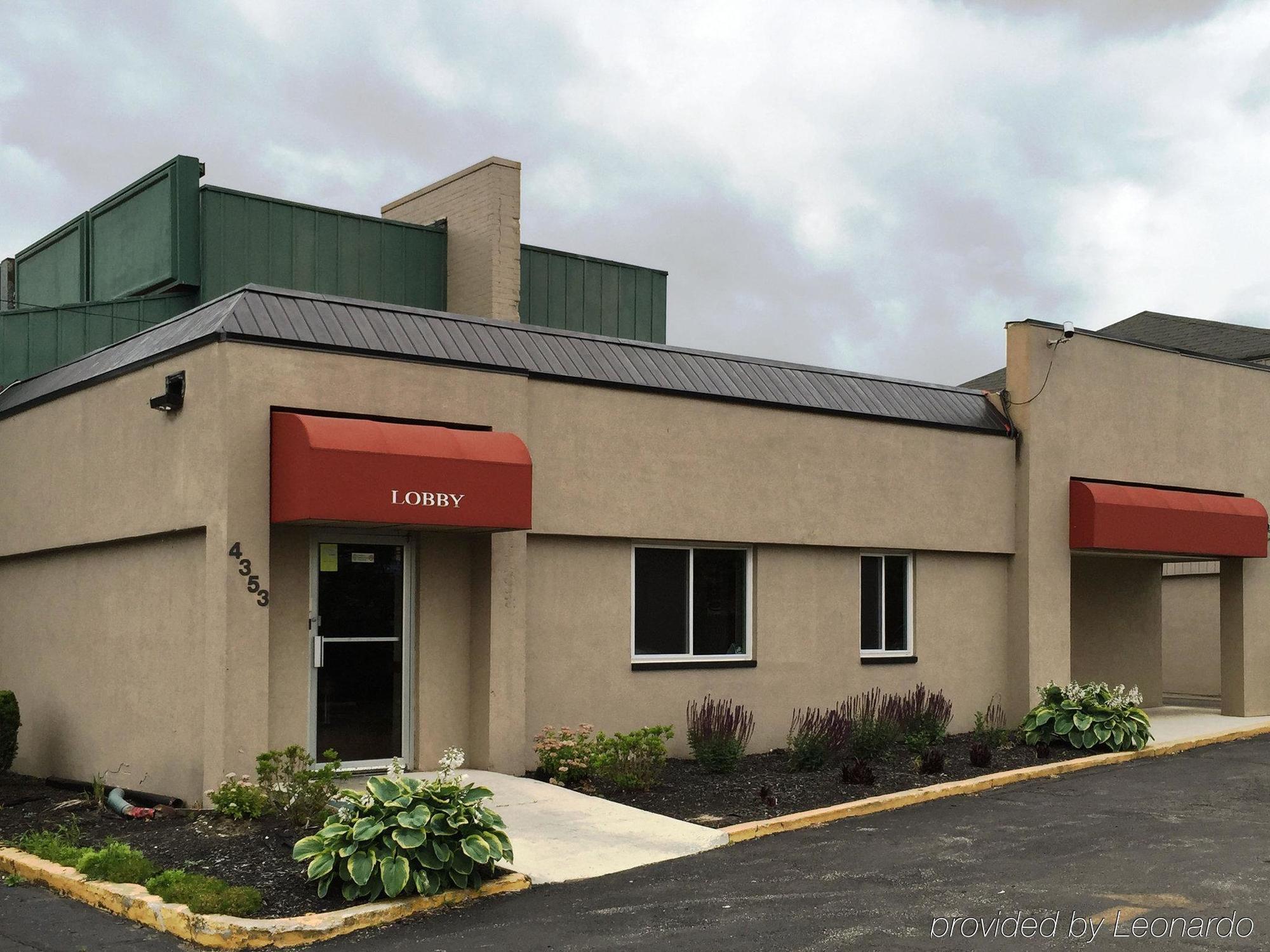 Econo Lodge Warrensville Warrensville Heights Екстериор снимка