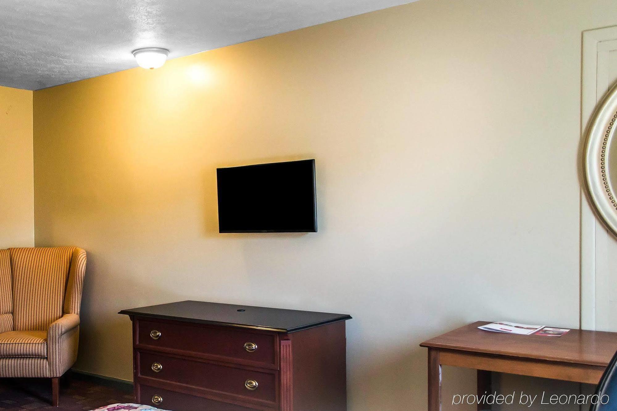 Econo Lodge Warrensville Warrensville Heights Екстериор снимка