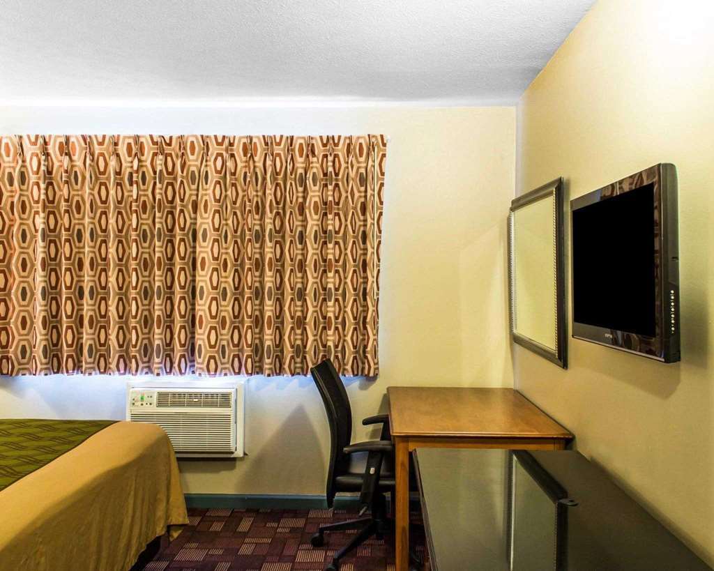 Econo Lodge Warrensville Warrensville Heights Стая снимка