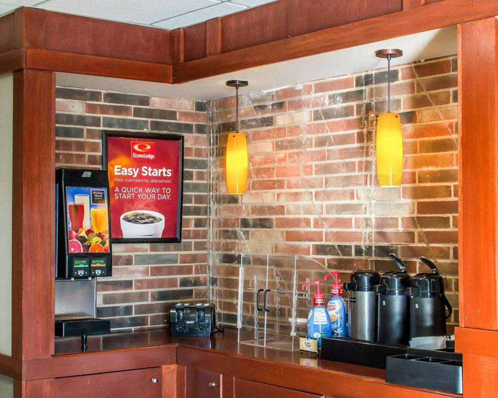 Econo Lodge Warrensville Warrensville Heights Ресторант снимка